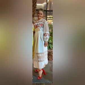 White dress with roses and lace